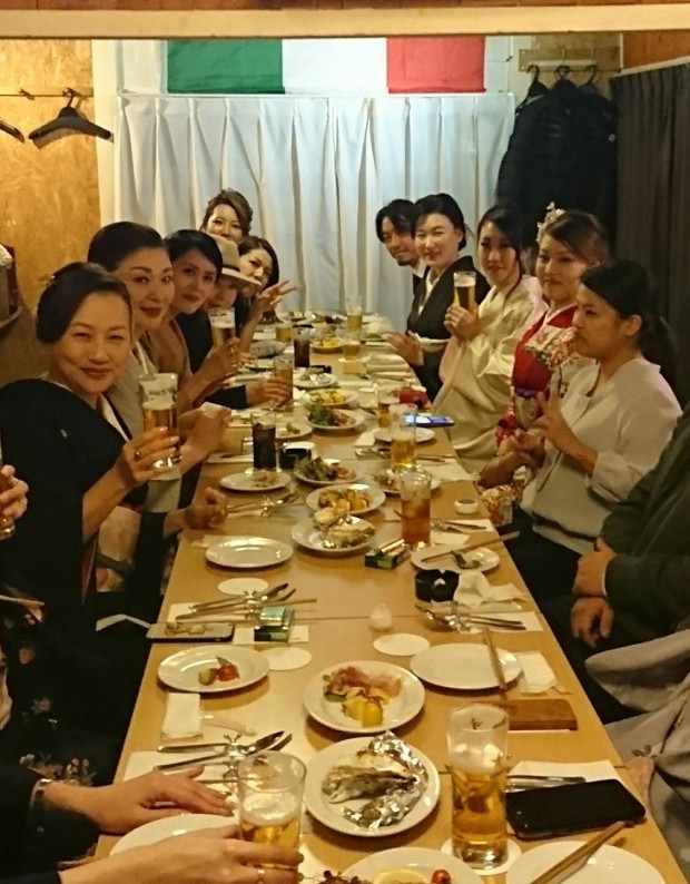 19E950BA-F535-4CD8-B7A2-B325985F5FAA